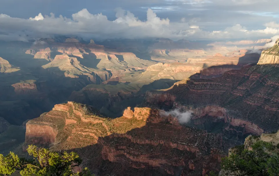 Grand Canyon South Rim photographed from Powell Point with warm evening light en estados-unidos