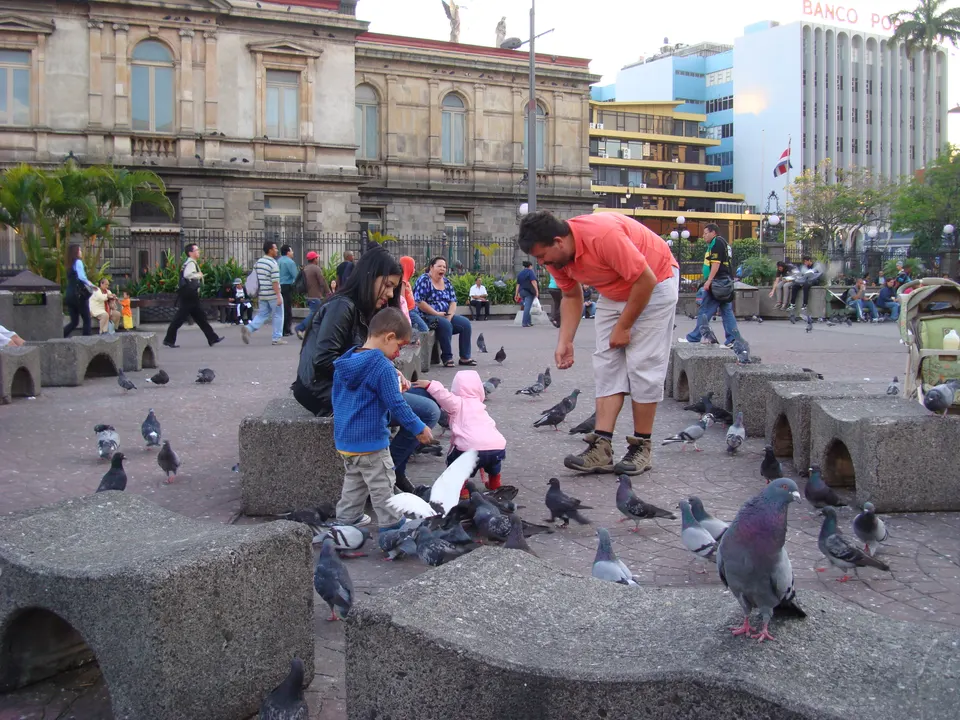 Plaza de la Cultura frente al Teatro Nacional en San José en san-jose, Costa Rica