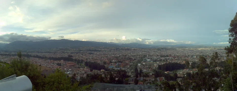 Panoramic view of the city of Cuenca, Ecuador from the viewpoint of Turi. en cuenca