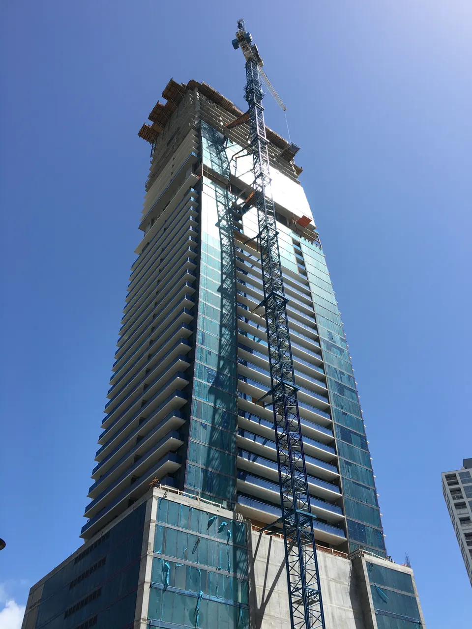 w:Echo Brickell under construction in September 2016. en miami