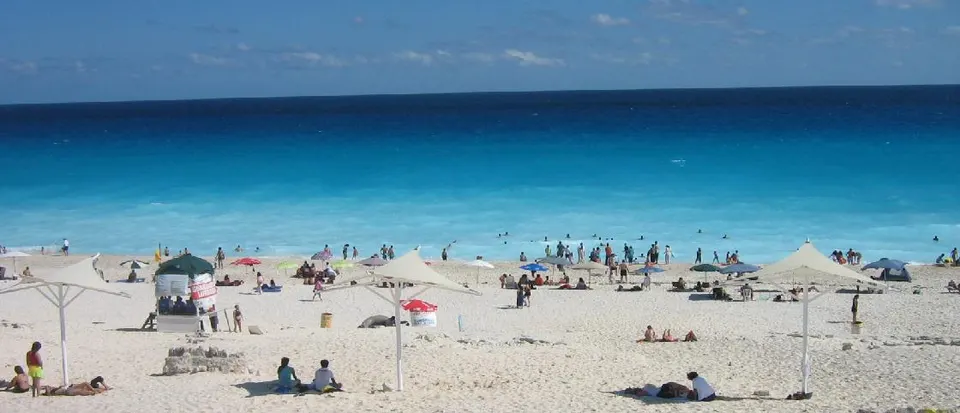 Vista de la Playa El Mirador en Cancun en mexico