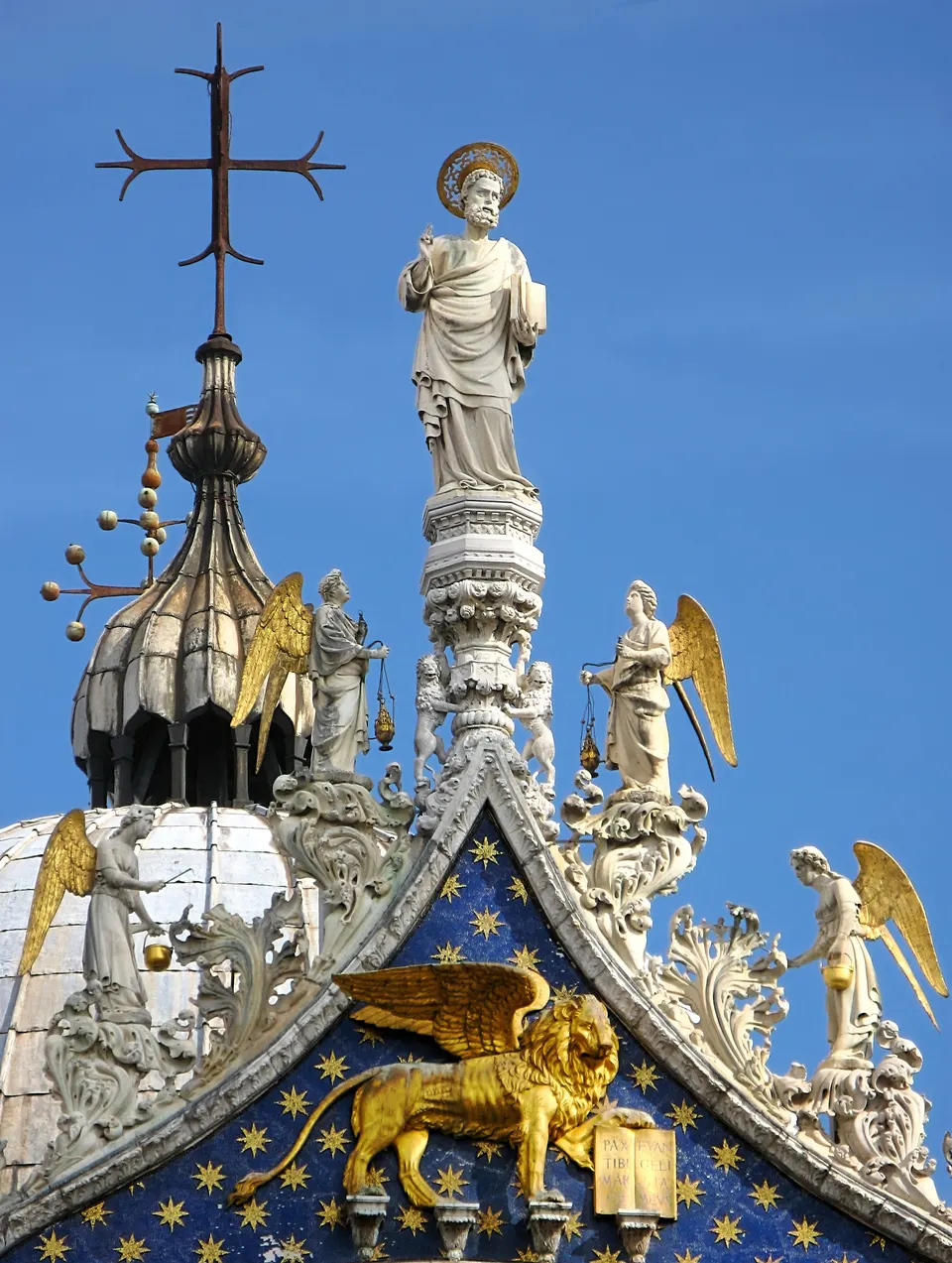 La fachada de la Basílica de San Marcos, en Venecia.