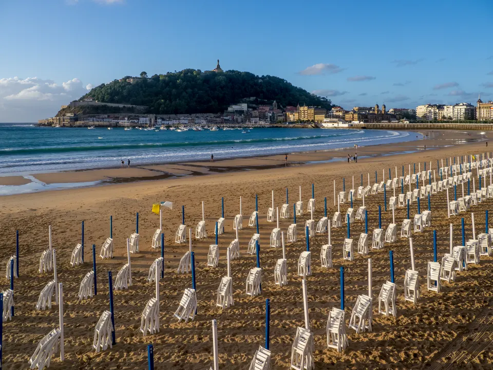 La playa de La Concha, considerada una de las mejores playas urbanas de Europa.