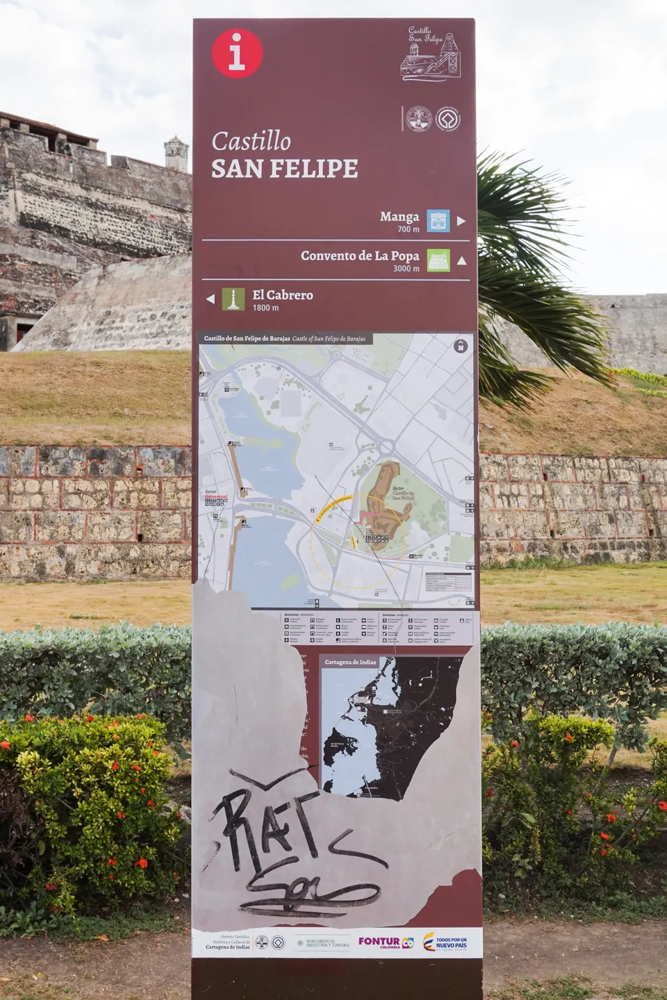 Imponente fortaleza militar del Castillo San Felipe de Barajas sobre la colina de San Lázaro