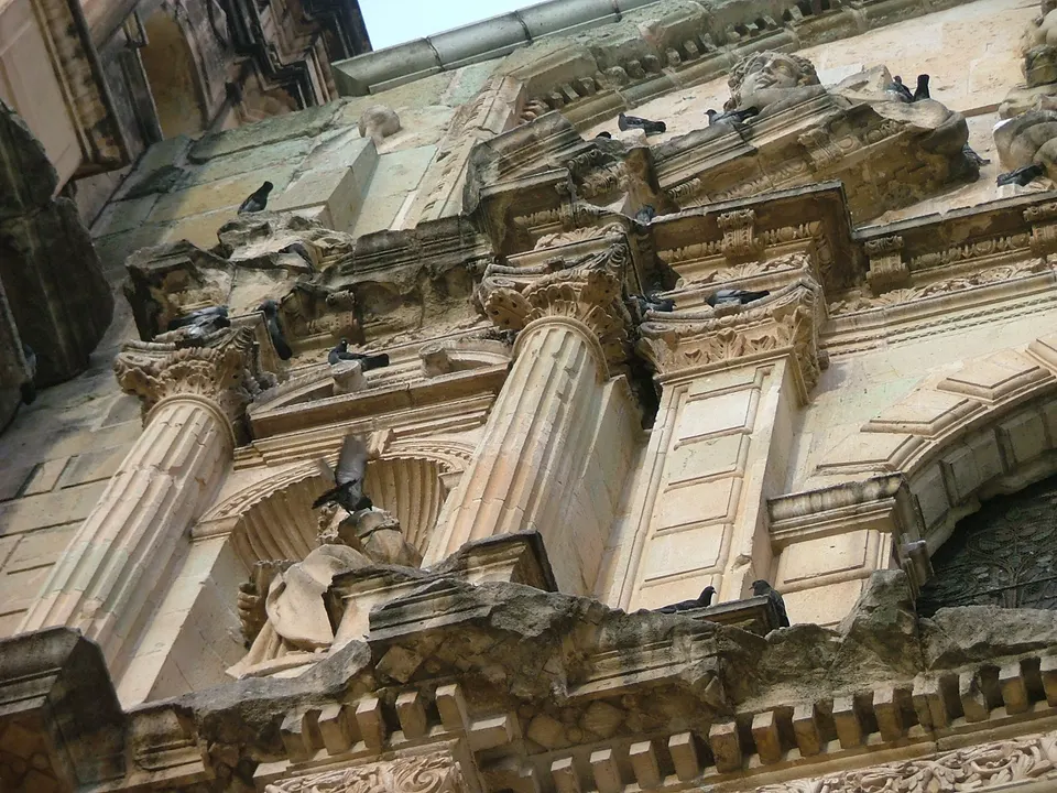 This is a photo of a monument in Mexico, identified by ID en oaxaca
