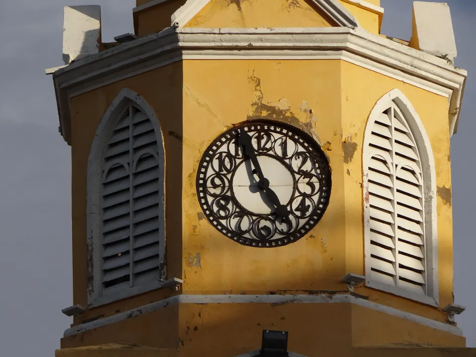 Torre del Reloj Público en la entrada principal a la Ciudad Amurallada de Cartagena