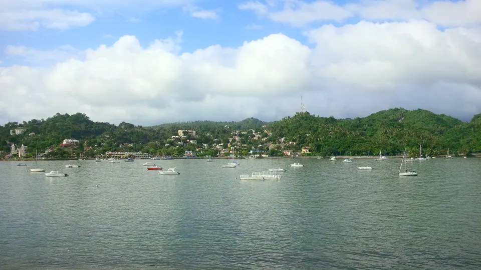 Vista del pueblo de Santa Bárbara de Samaná.