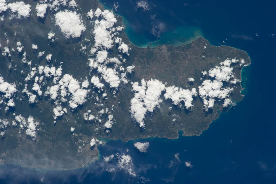 Vista satelital de la isla de Jamaica en el mar Caribe.
