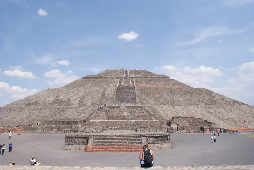 Su nombre actual es propiedad de los Mexicas, aun que el original es una especulacion. en mexico