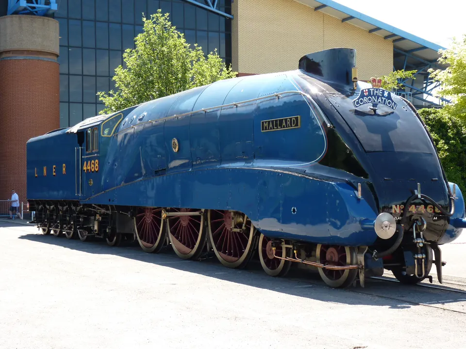 La legendaria locomotora de vapor Mallard en el National Railway Museum de York.