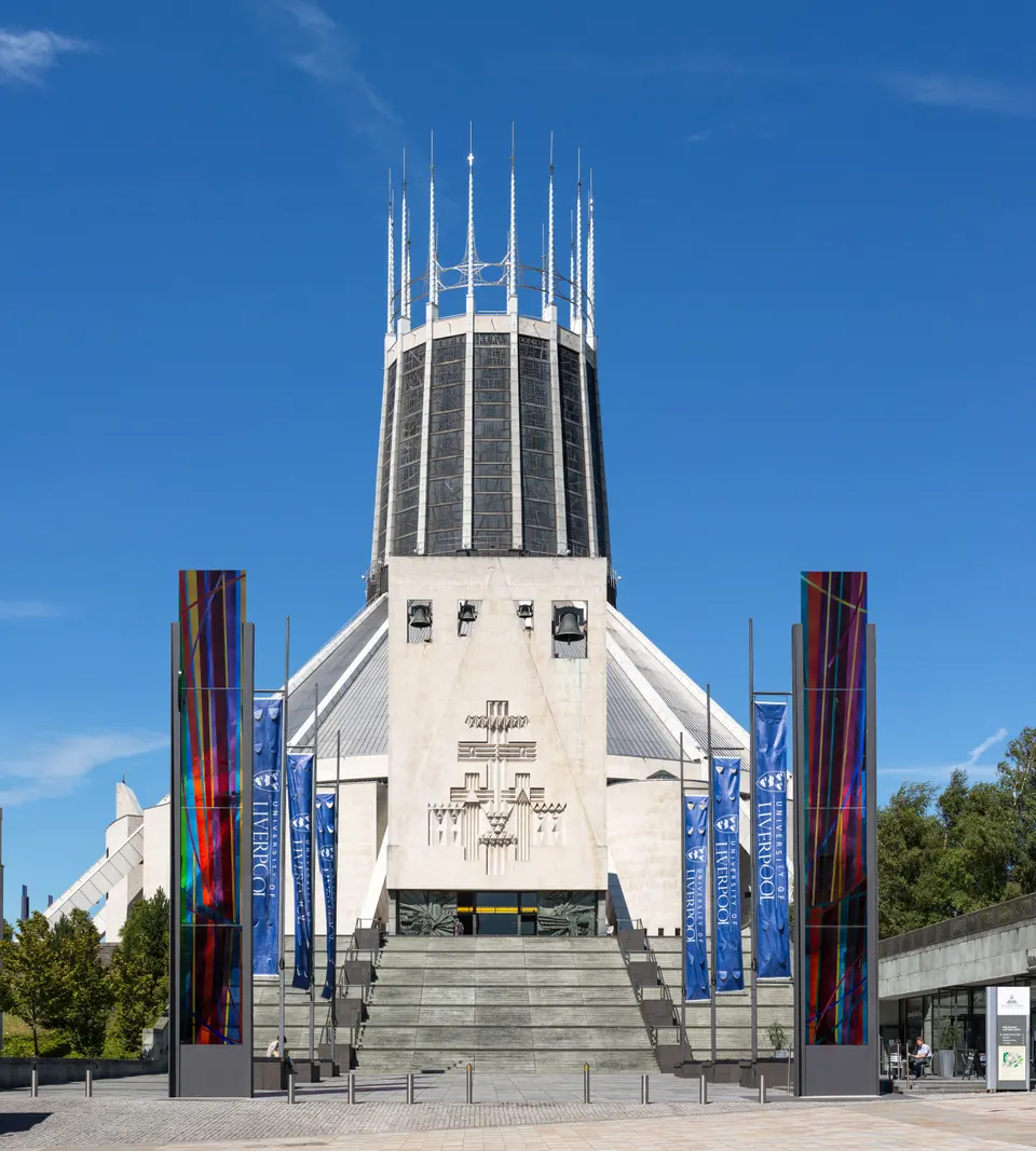 La Catedral Metropolitana Católica de Liverpool ('Paddy's Wigwam').