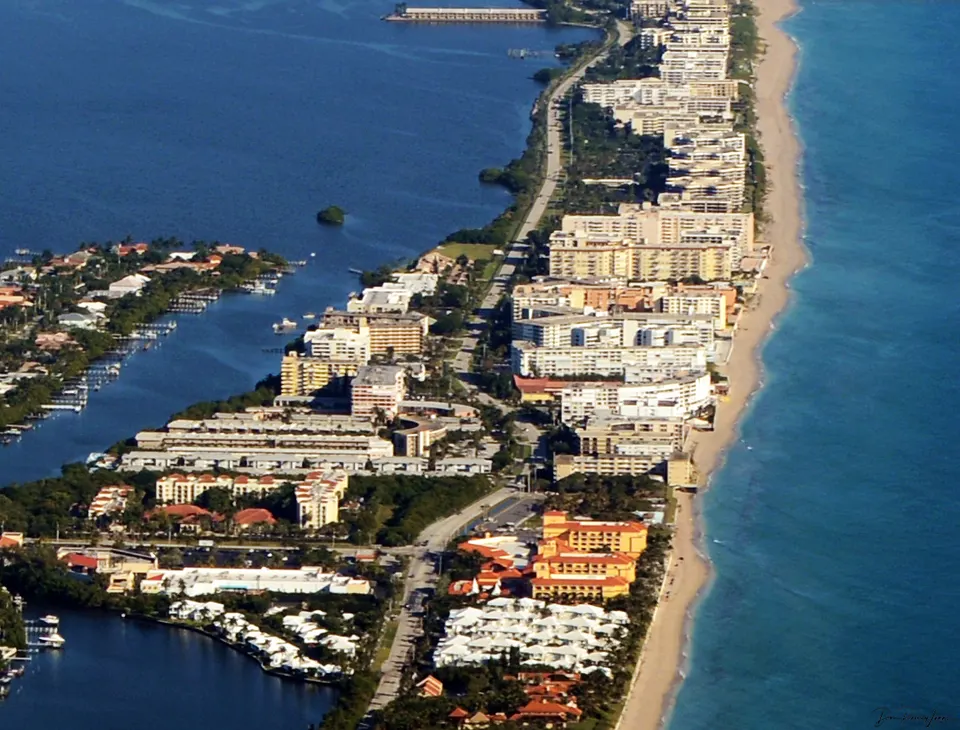 South Palm Beach ONLY photo Don Ramey Logan en miami