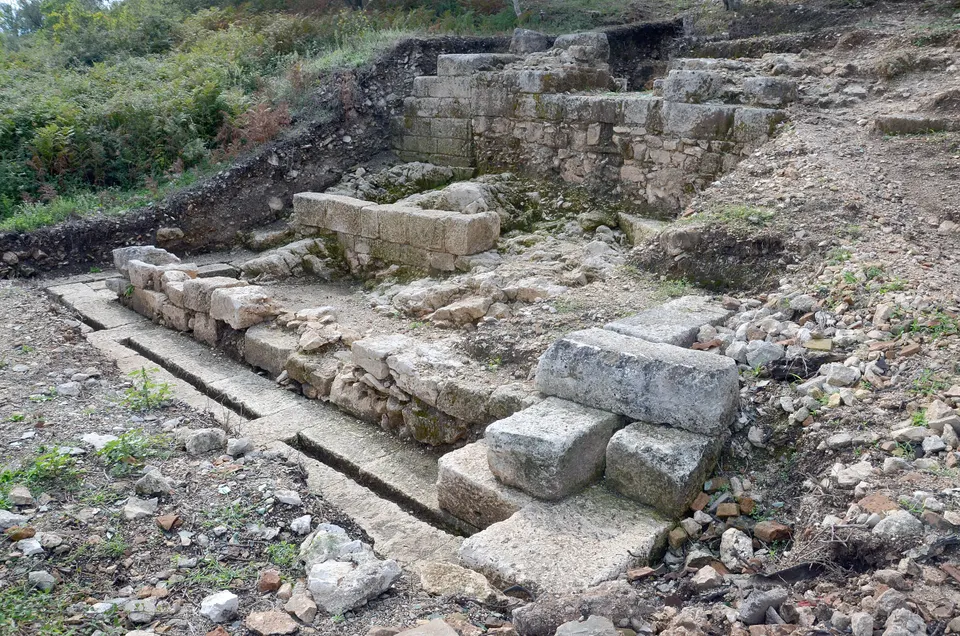 La entrada norte del yacimiento arqueológico de Orikum.